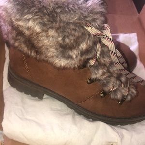 Target brand winter boots with faux fur lining